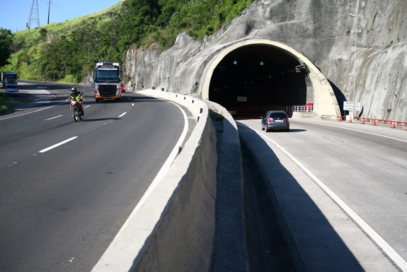 Túnel do Morro do Formigão