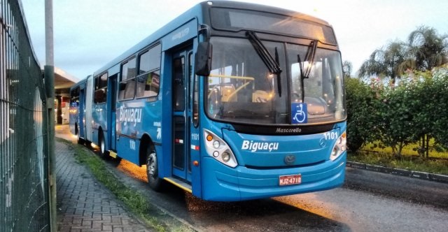 Ônibus em Biguaçu