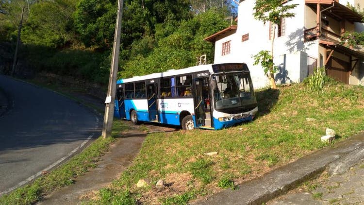 Ônibus Saco dos Limões