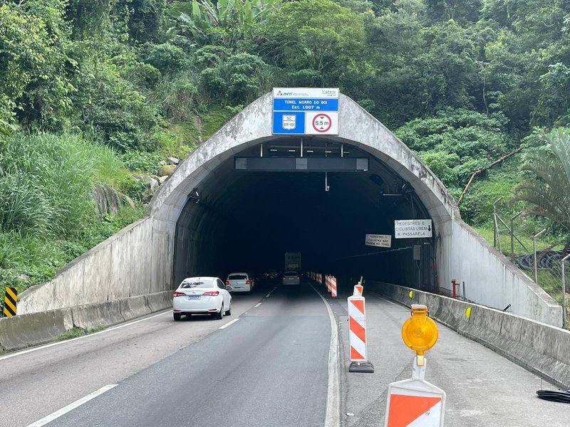 túnel do Morro do Boi