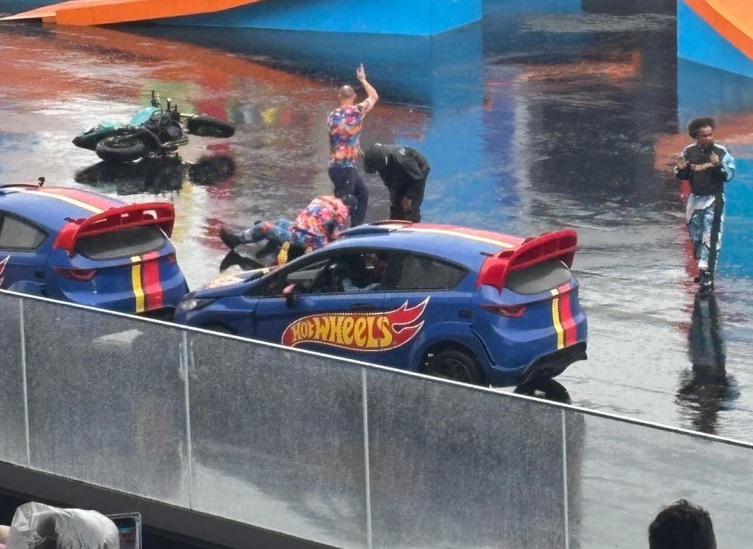 Hot Wheels Epic Show