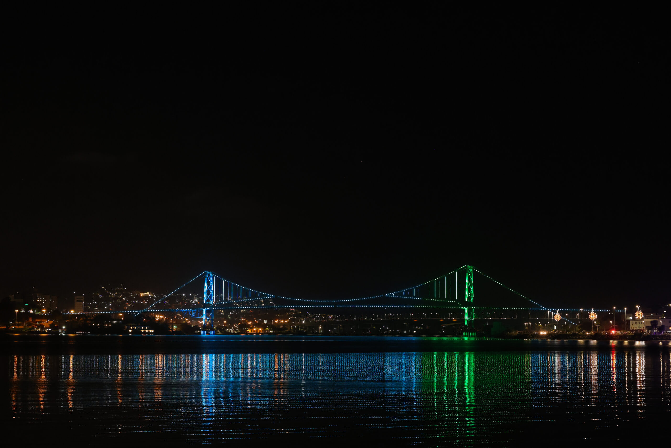 iluminação cênica da ponte Hercílio Luz